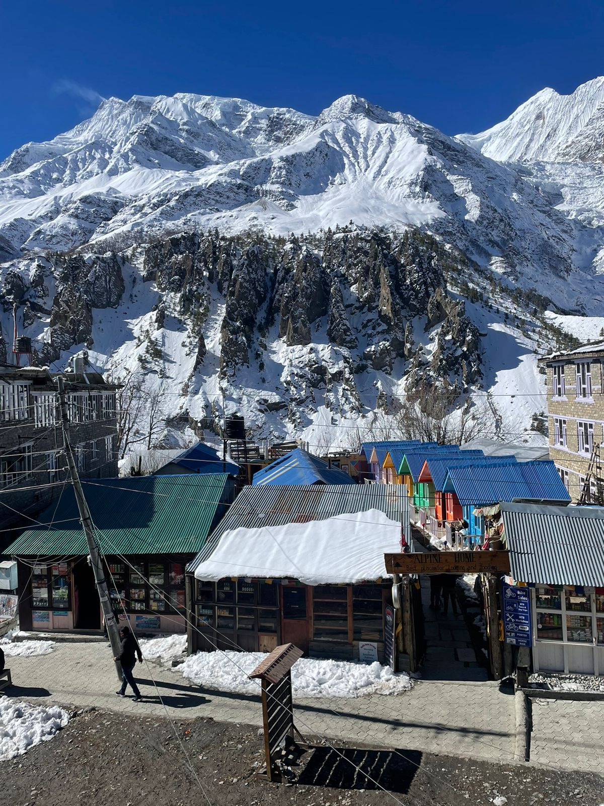 Manang Motorbike Tour