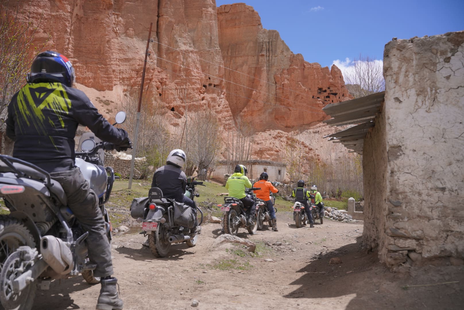 riders on the route to upper mustang