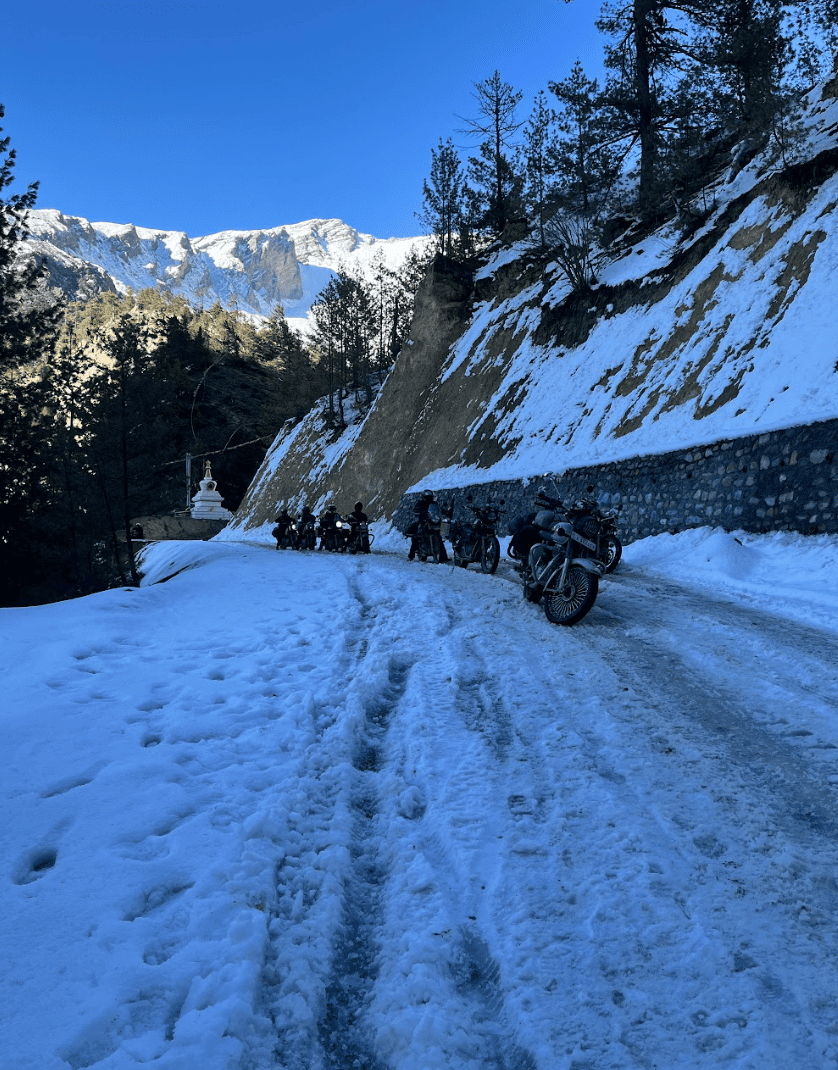 Riders group stuck in snow road on the way to manang